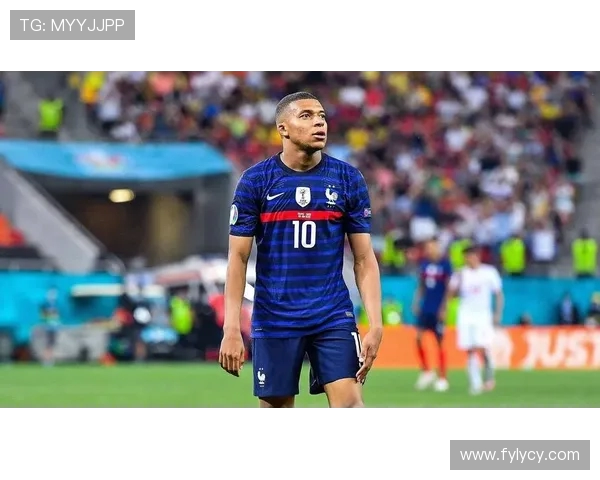 基利安·姆巴佩：从天才少年到世界足坛新领袖的成长之路