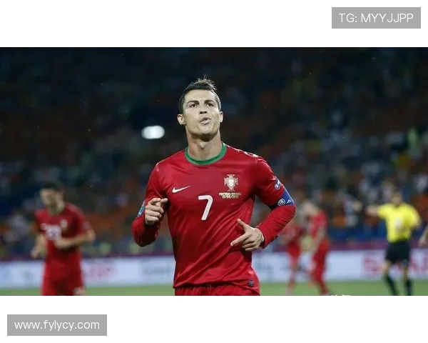 克里斯蒂亚诺罗纳尔多传奇之路从绿茵少年到不老球王的奋斗人生