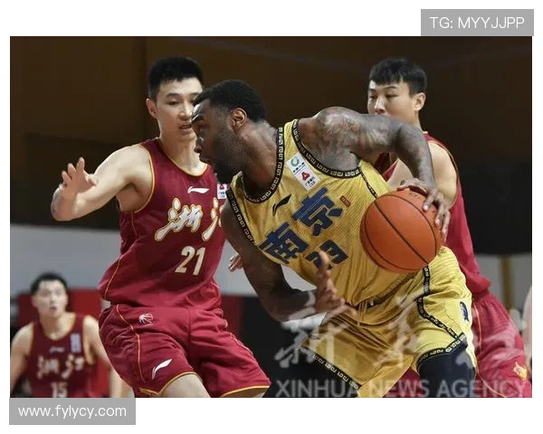 南京与无锡激战正酣两城对决掀起新一轮城市篮球热潮