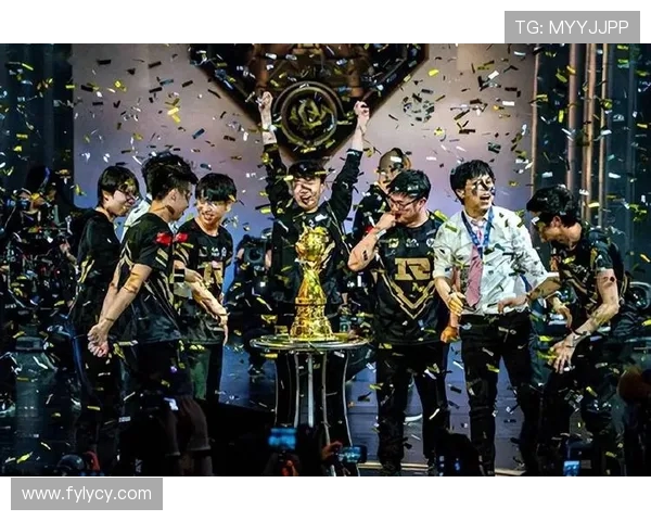 RNG在英雄联盟团队协作排名中创下新高展现出色团队默契与实力