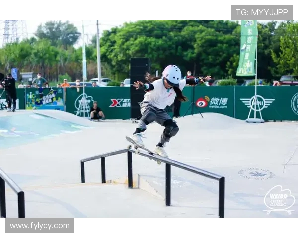 北京飞盘队在世界滑板锦标赛中的团队协作表现精彩纷呈值得称赞