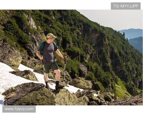 攀岩之巅：深入解析上海攀岩队的比赛技巧与经验分享