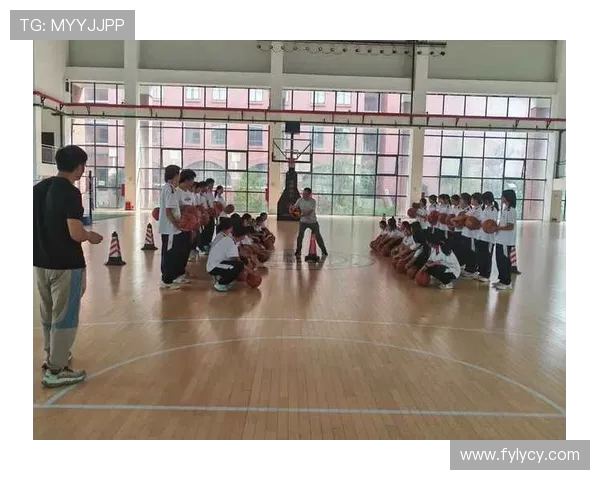 以篮球为核心探讨团队协作精神与竞技魅力在现代体育文化中的重要作用 以篮球为核心探讨团队协作精神与竞技魅力在现代体育文化中的重要作用